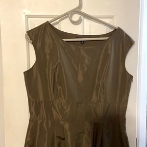 ‘ Brown Lafayette 148 dress